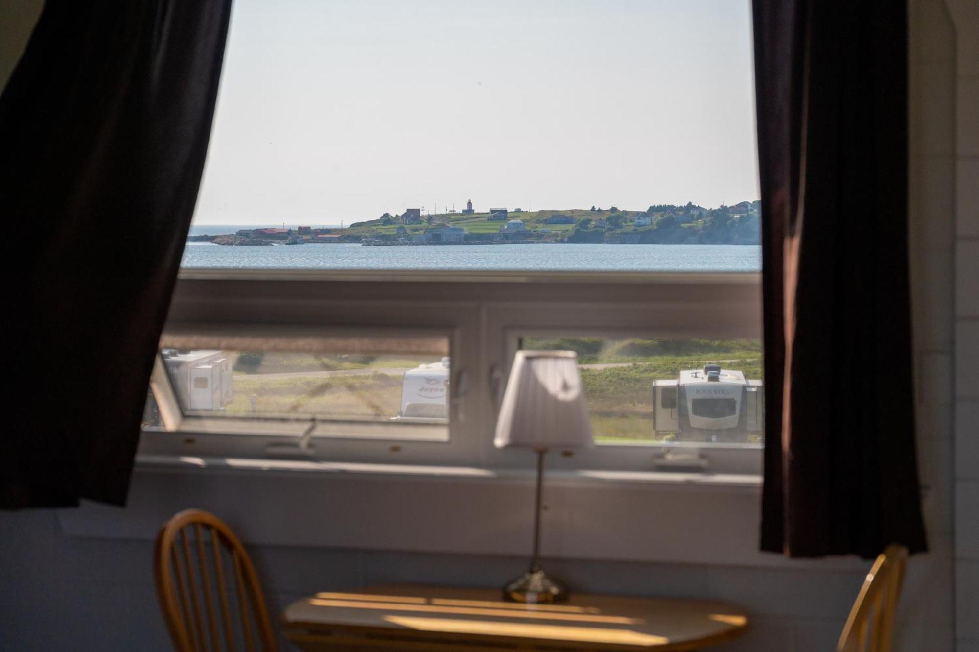 Cape View Motel & Cottages Mavilette 외부 사진