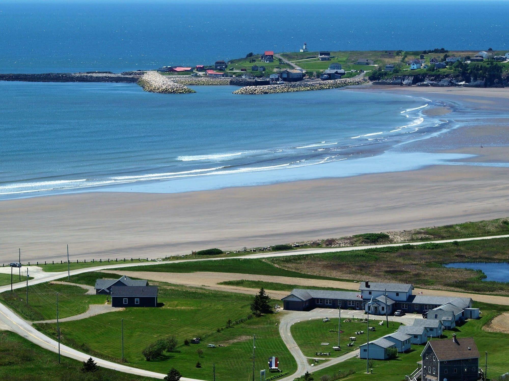Cape View Motel & Cottages Mavilette 외부 사진
